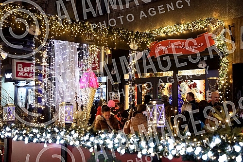 Opening of Vuk's Christmas Corner - the first Christmas concept pop-up store in Belgrade.Otvaranje Vukovog bozicnog kutka - prve Christmas concept pop-up prodavnice u Beogradu.