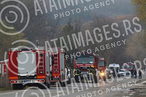 An explosion occurred at the Edepro factory in the Lestane settlement in Belgrade at around 2 p.m.U fabrici Edepro u naselju Lestane u Beogradu oko 14 sati dogodila se eksplozija.