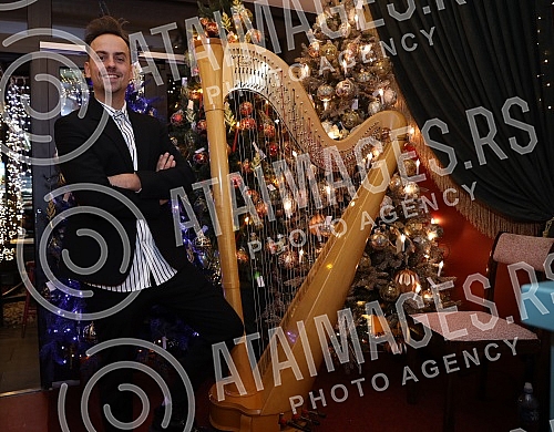 Opening of Vuk's Christmas Corner - the first Christmas concept pop-up store in Belgrade.Otvaranje Vukovog bozicnog kutka - prve Christmas concept pop-up prodavnice u Beogradu.