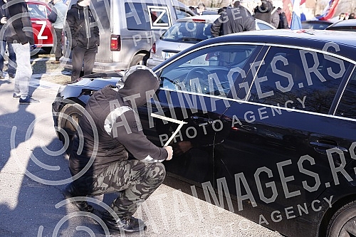 Driving a car called Z to win from the Sava Center to the Church of the Holy Trinity, next to the Church of St. Mark in support of Russia.Voznja automobilima pod nazivom Z za pobedu od Sava centra do hrama Svete Trojice, pored Crkve Svetog Marka u 