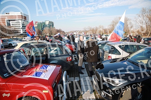 Driving a car called Z to win from the Sava Center to the Church of the Holy Trinity, next to the Church of St. Mark in support of Russia.Voznja automobilima pod nazivom Z za pobedu od Sava centra do hrama Svete Trojice, pored Crkve Svetog Marka u 