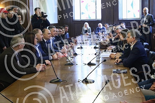 The coalition of the Serbian Movement Dveri and the Movement for the Renewal of the Kingdom of Serbia - Patriotic Bloc for the Reconstruction of the Kingdom of Serbia submitted the candidacy of Bosko Obradovic for President of Serbia to the Republic 