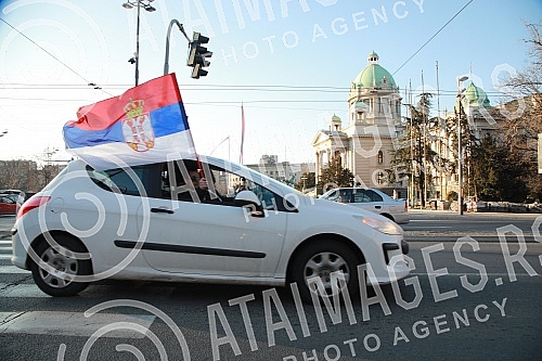 Driving a car called Z to win from the Sava Center to the Church of the Holy Trinity, next to the Church of St. Mark in support of Russia.Voznja automobilima pod nazivom Z za pobedu od Sava centra do hrama Svete Trojice, pored Crkve Svetog Marka u 