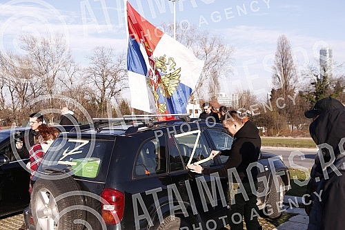 Driving a car called Z to win from the Sava Center to the Church of the Holy Trinity, next to the Church of St. Mark in support of Russia.Voznja automobilima pod nazivom Z za pobedu od Sava centra do hrama Svete Trojice, pored Crkve Svetog Marka u 