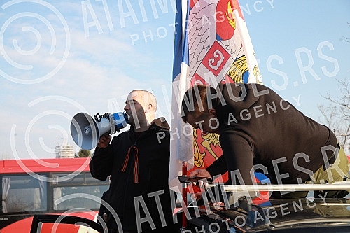 Driving a car called Z to win from the Sava Center to the Church of the Holy Trinity, next to the Church of St. Mark in support of Russia.Voznja automobilima pod nazivom Z za pobedu od Sava centra do hrama Svete Trojice, pored Crkve Svetog Marka u 