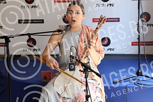 On the World Music Day, the promotion of the album 