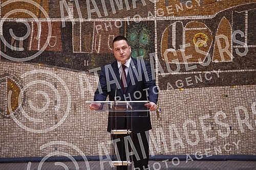 A ceremony was held at the Palace of Serbia on the occasion of awarding scholarships for doctoral students and their inclusion in scientific research.U Palati Srbija odrzana je svecanost povodom dodele ugovora o stipendiranju studenata doktorskih a