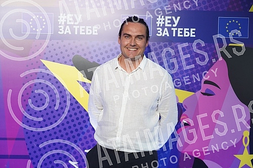 The final evening of the EUROMJUZA 2022 competition will be held on the World Music Day in the Promenada restaurant.Finalno vece takmicenja EUROMJUZA 2022 odrzava se na Svetski dan muzike u restoranu Promenada.