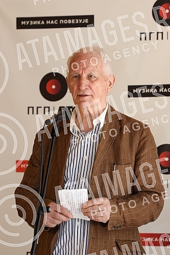 On the World Music Day, the promotion of the album 