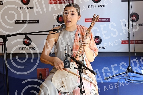 On the World Music Day, the promotion of the album 