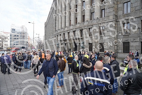 Protest of Post workers organized by the Independent trade union of post workers in front of the Main post office in Belgrade.Protest radnika Poste u organizaciji Samostalnog sindikata postanskih radnika ispred Glavne poste u Beogradu.