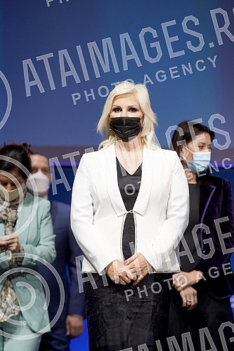 The Prime Minister of the Republic of Serbia, Ana Brnabic, presented the results of the work in the first 100 days of the government in Kombank Hall, and all members of the Government of the Republic of Serbia attended the presentation of the results