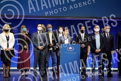 The Prime Minister of the Republic of Serbia, Ana Brnabic, presented the results of the work in the first 100 days of the government in Kombank Hall, and all members of the Government of the Republic of Serbia attended the presentation of the results