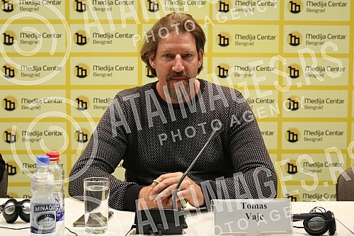 Ne davimo Beograd organized a press conference in the Media Center of the Co-President of the European Green Party and member of the European Parliament Thomas Weitz, who is engaged in the Committee on Foreign Affairs of the European Parliament.Ne 