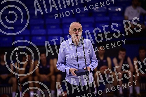 Belgrade basketball clinic Dusan Ivkovic, organized by the Association of Basketball Coaches of Serbia, is held at the Ranko Zeravica Sports Hall in New Belgrade.Beogradska kosarkaska klinika Dusan Ivkovic u organizaciji Udruzenje kosarkaskih trene