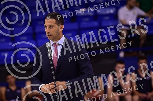 Belgrade basketball clinic Dusan Ivkovic, organized by the Association of Basketball Coaches of Serbia, is held at the Ranko Zeravica Sports Hall in New Belgrade.Beogradska kosarkaska klinika Dusan Ivkovic u organizaciji Udruzenje kosarkaskih trene