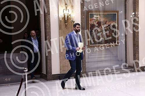 The Mayor of Belgrade, Aleksandar Sapic, presented his assistants and the areas they will be responsible for in the Belgrade City Assembly.