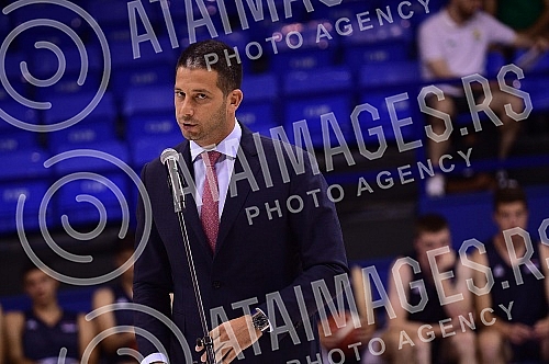 Belgrade basketball clinic Dusan Ivkovic, organized by the Association of Basketball Coaches of Serbia, is held at the Ranko Zeravica Sports Hall in New Belgrade.Beogradska kosarkaska klinika Dusan Ivkovic u organizaciji Udruzenje kosarkaskih trene