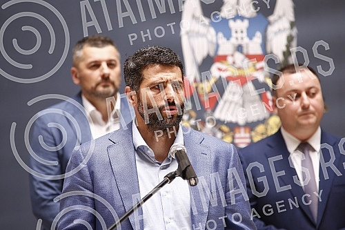 The Mayor of Belgrade, Aleksandar Sapic, presented his assistants and the areas they will be responsible for in the Belgrade City Assembly.