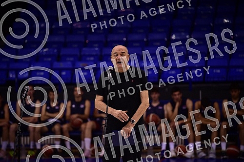 Belgrade basketball clinic Dusan Ivkovic, organized by the Association of Basketball Coaches of Serbia, is held at the Ranko Zeravica Sports Hall in New Belgrade.Beogradska kosarkaska klinika Dusan Ivkovic u organizaciji Udruzenje kosarkaskih trene