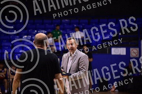 Belgrade basketball clinic Dusan Ivkovic, organized by the Association of Basketball Coaches of Serbia, is held at the Ranko Zeravica Sports Hall in New Belgrade.Beogradska kosarkaska klinika Dusan Ivkovic u organizaciji Udruzenje kosarkaskih trene