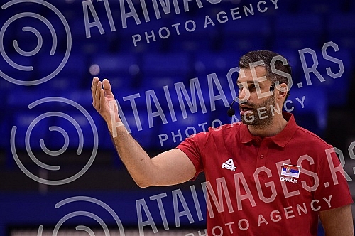 Belgrade basketball clinic Dusan Ivkovic, organized by the Association of Basketball Coaches of Serbia, is held at the Ranko Zeravica Sports Hall in New Belgrade.Beogradska kosarkaska klinika Dusan Ivkovic u organizaciji Udruzenje kosarkaskih trene