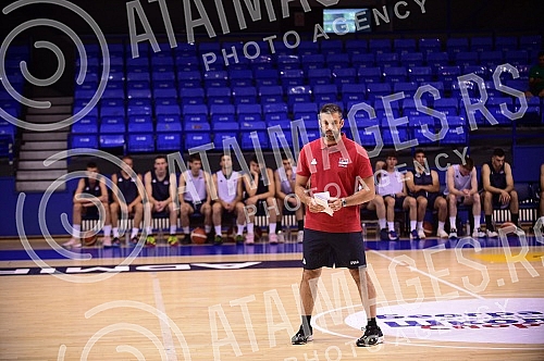 Belgrade basketball clinic Dusan Ivkovic, organized by the Association of Basketball Coaches of Serbia, is held at the Ranko Zeravica Sports Hall in New Belgrade.Beogradska kosarkaska klinika Dusan Ivkovic u organizaciji Udruzenje kosarkaskih trene