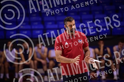 Belgrade basketball clinic Dusan Ivkovic, organized by the Association of Basketball Coaches of Serbia, is held at the Ranko Zeravica Sports Hall in New Belgrade.Beogradska kosarkaska klinika Dusan Ivkovic u organizaciji Udruzenje kosarkaskih trene