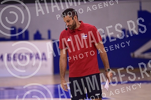 Belgrade basketball clinic Dusan Ivkovic, organized by the Association of Basketball Coaches of Serbia, is held at the Ranko Zeravica Sports Hall in New Belgrade.Beogradska kosarkaska klinika Dusan Ivkovic u organizaciji Udruzenje kosarkaskih trene