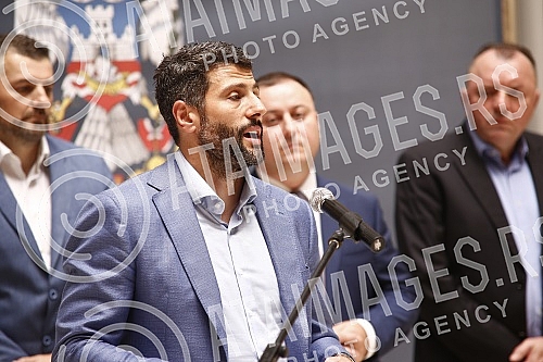 The Mayor of Belgrade, Aleksandar Sapic, presented his assistants and the areas they will be responsible for in the Belgrade City Assembly.