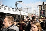 Red Star players have organized clubs with fans prior to the continuation of the Super League season - a tram ride through Belgrade.Fudbaleri Crvene zvezde organizovali su druzenje sa navijacima pred nastavak sezone u Superligi - voznjom tramvajem p