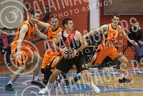 Match of the 10 rounds of the ABA League 2 played in the Ranko Zeravica hall between KK Dynamic and KK Zrinjski (Mostar).Utakmica 10 kola ABA lige 2 odigrana u hali Ranko Zeravica izmedju KK Dynamic i KK Zrinjski (Mostar). 