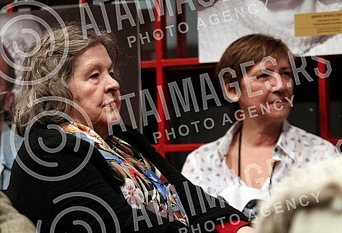 Actor Petar Bozovic was awarded the prize of the Association of dramatic artists of Serbia for his life's work in 2020 - the Dobrica ring award.Glumcu Petru Bozovicu urucena nagrada  Udruzenja dramskih umetnika Srbije za zivotno delo u 2020. godini