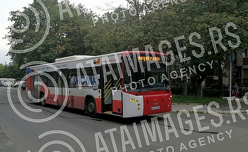 In Zeleznik, the bus driver on the line 58 passengers sprinkled with pepper spray.U Zelezniku vozaca autobusa na lini 58 putnik poprskao biber sprejom.