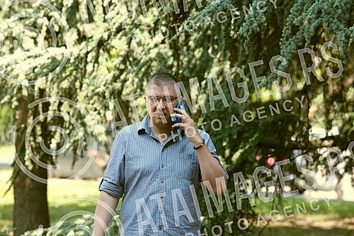 In front of the building of the Third Basic Public Prosecutor's Office, a press conference of the Oslobodjenje movement due to the summons for questioning of a former member of the UKP MUP of Serbia, Milan Dumanovic.Ispred zgrade Treceg osnovnog ja