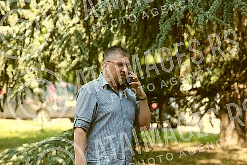 In front of the building of the Third Basic Public Prosecutor's Office, a press conference of the Oslobodjenje movement due to the summons for questioning of a former member of the UKP MUP of Serbia, Milan Dumanovic.Ispred zgrade Treceg osnovnog ja