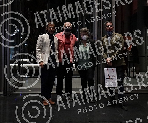 The double, 54th and 55th editions of Bitef, were officially opened tonight at the Yugoslav Drama Theater.Dvostruko, 54. i 55. izdanje Bitefa, svecano je otvoreno veceras u u Jugoslovenskom dramskom pozoristu