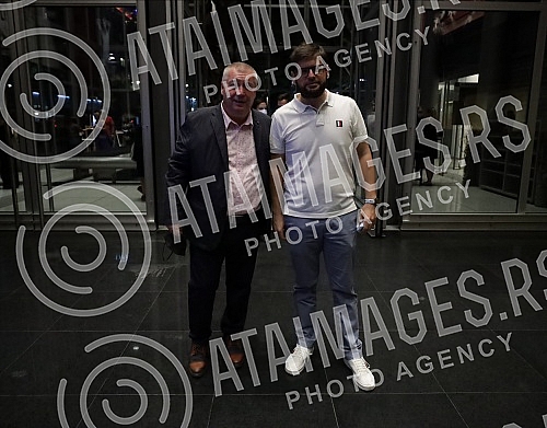 The double, 54th and 55th editions of Bitef, were officially opened tonight at the Yugoslav Drama Theater.Dvostruko, 54. i 55. izdanje Bitefa, svecano je otvoreno veceras u u Jugoslovenskom dramskom pozoristu