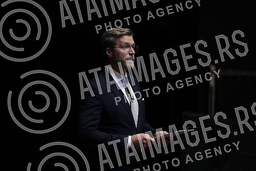 The double, 54th and 55th editions of Bitef, were officially opened tonight at the Yugoslav Drama Theater.Dvostruko, 54. i 55. izdanje Bitefa, svecano je otvoreno veceras u u Jugoslovenskom dramskom pozoristu