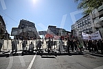 A gathering of market vendors protesting against e-fiscalization in Serbian markets marched in front of the Usca shopping mall, and then protesters marched towards Zeleni venac and Terazije tunnel, then to Makednoska Street and the RTS building, from