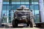 Republika Srpska police deployed armored vehicles in front of the government headquarters in Banja Luka.Policija Republike Srpske je rasporedila oklopna vozila pred sedistem vlade u Banjoj Luci.