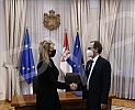 In the Serbian government, the Minister for European Integration, Jadranka Joksimovic, signed a Trust Agreement by which the EU grants Serbia almost 12 million euros to finance activities in the fight against the corona virus pandemic.U vladi Srbij