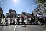 A gathering of market vendors protesting against e-fiscalization in Serbian markets marched in front of the Usca shopping mall, and then protesters marched towards Zeleni venac and Terazije tunnel, then to Makednoska Street and the RTS building, from