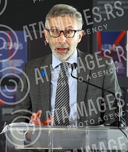 The First French-Serbian Innovation Forum, organized by the French Embassy in Serbia, the French Institute in Serbia and the Tempus Foundation, has started at the Museum of Science and Technology.U Muzeju nauke i tehnike je poceo Prvi francusko-srp