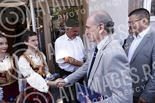 The Minister for Rural Care, Milan Krkobabic, visited Lebane, where after a short meeting with the management of the Municipality, he started driving a minibus for the transport of the rural population, which was purchased with the funds of the Minis