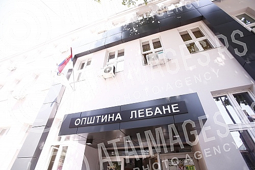 The Minister for Rural Care, Milan Krkobabic, visited Lebane, where after a short meeting with the management of the Municipality, he started driving a minibus for the transport of the rural population, which was purchased with the funds of the Minis