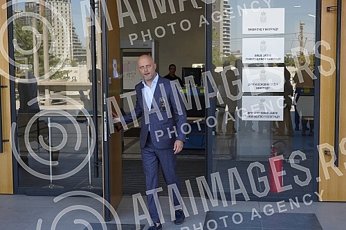 The High Court in Belgrade handed down a verdict according to which Zoran Marjanovic is guilty of the serious murder of his wife Jelena Marjanovic on April 2, 2016 in Borca, and the lawyers briefly addressed the media.Visi sud u Beogradu doneo je p