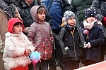 The performance of a Chinese art troupe in Kalemegdan as part of the Chinese New Year Fair.Nastup kineske umetnicke trupe na Kalemegdanu u sklopu kineskog novogodisnjeg vasara .