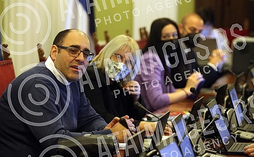 Session of the Committee on Justice, State Administration and Local Self-Government was held in the House of the National Assembly. Sednica Odbora za odbranu i unutrasnje poslove odzana je u Domu Narodne skupstine. 