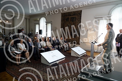 The 11th Conference of the Serbian Medical Diaspora was officially opened at the White Palace.Na Belom dvoru svecano je otvorena 11. Konferencija srpske medicinske dijaspore. 